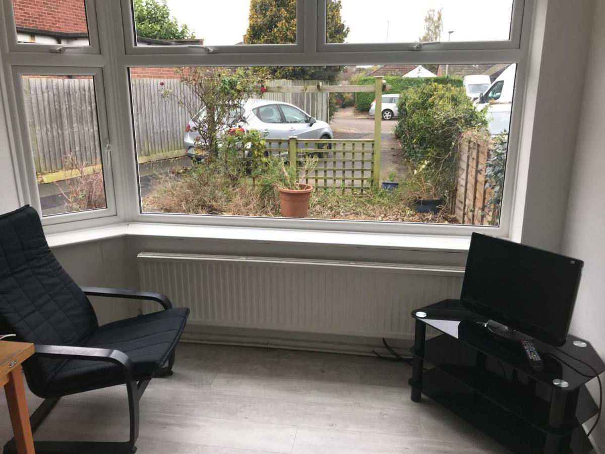 2 Bedroom Garden Apartment Cheltenham Zewnętrze zdjęcie