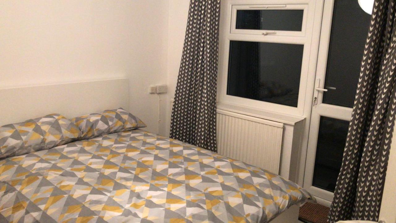 2 Bedroom Garden Apartment Cheltenham Zewnętrze zdjęcie